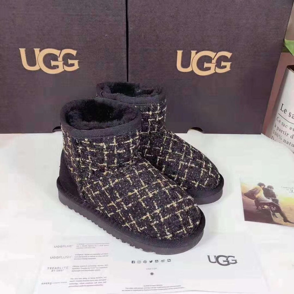 Kids’ Chic Black Snow Boots – 5854