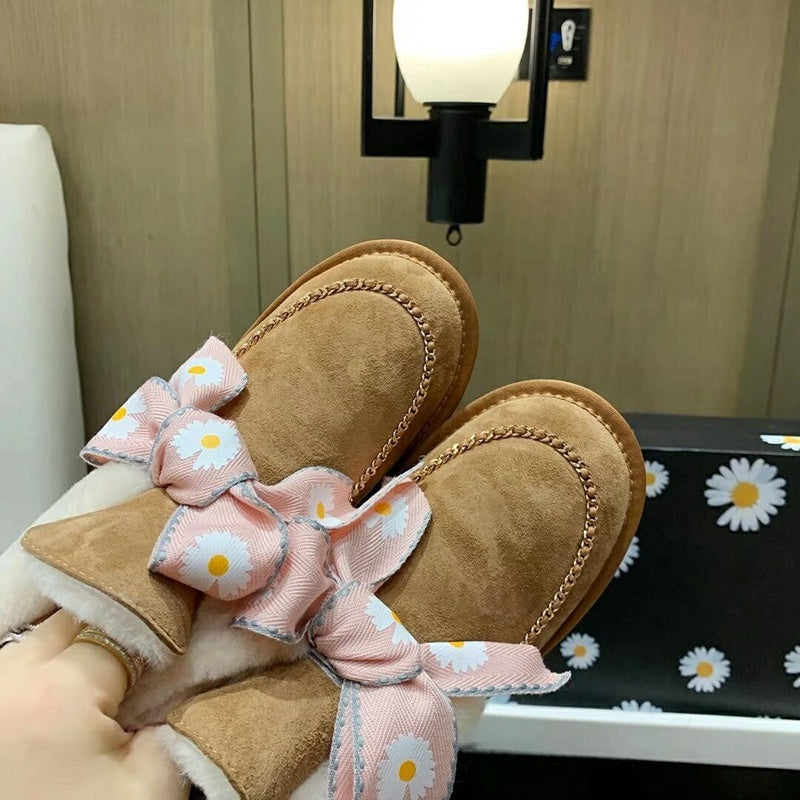 Daisy Chain & Ribbon Footwear – Chestnut | 7888