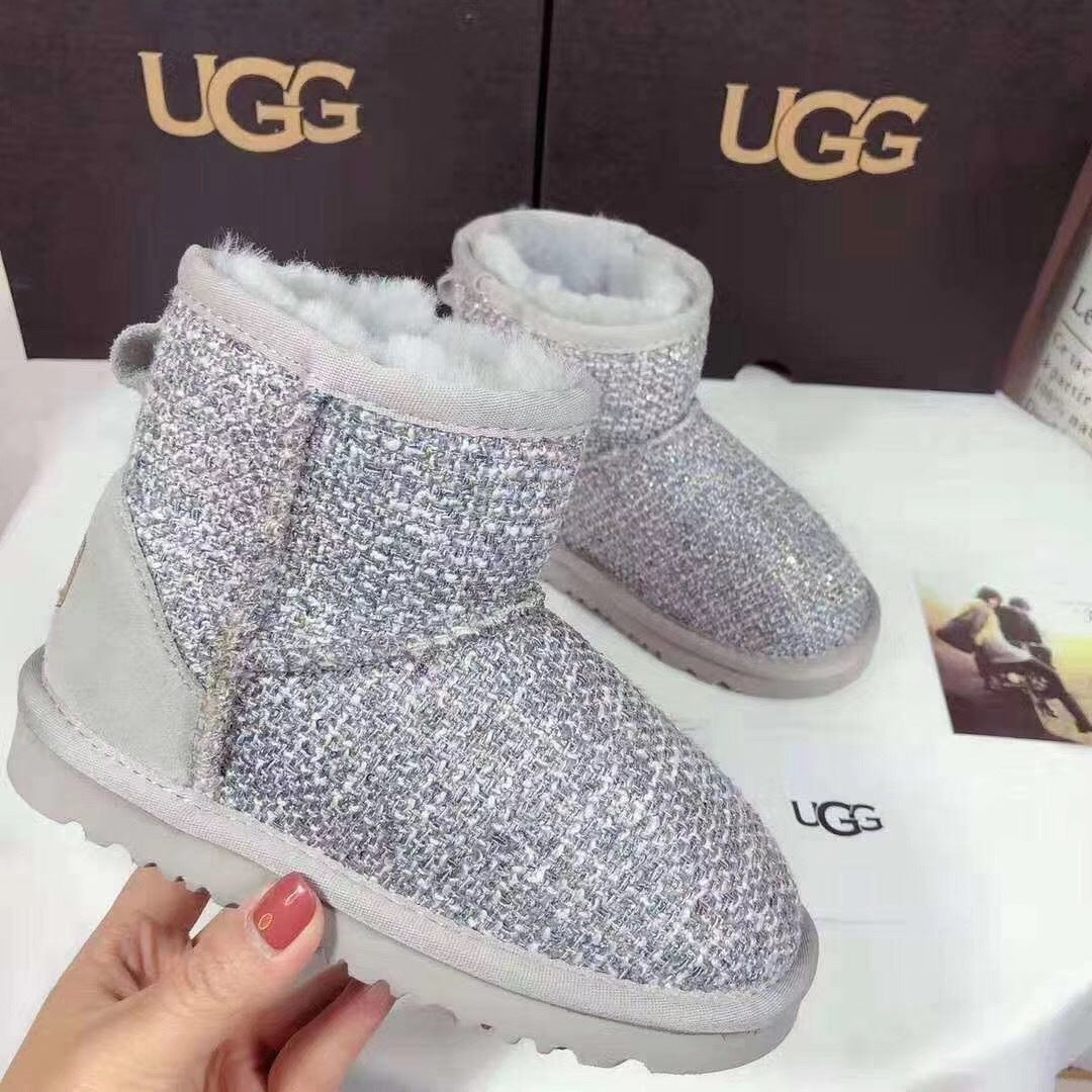Kids’ Chic Gray Snow Boots – 5854