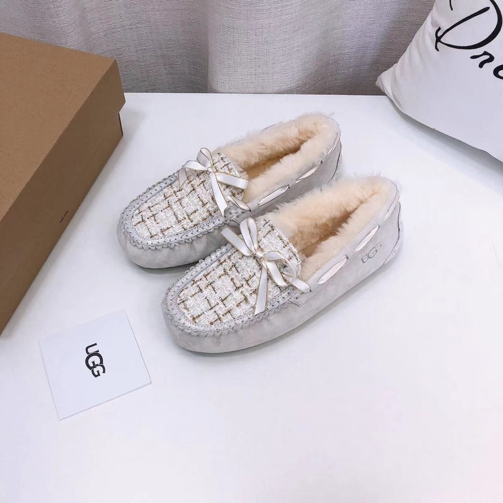 Pearl White Chic Loafers – 5623