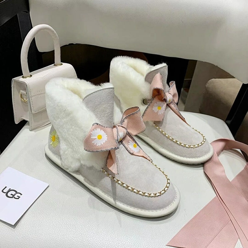 Daisy Chain & Ribbon Footwear – Milkshake White | 7888