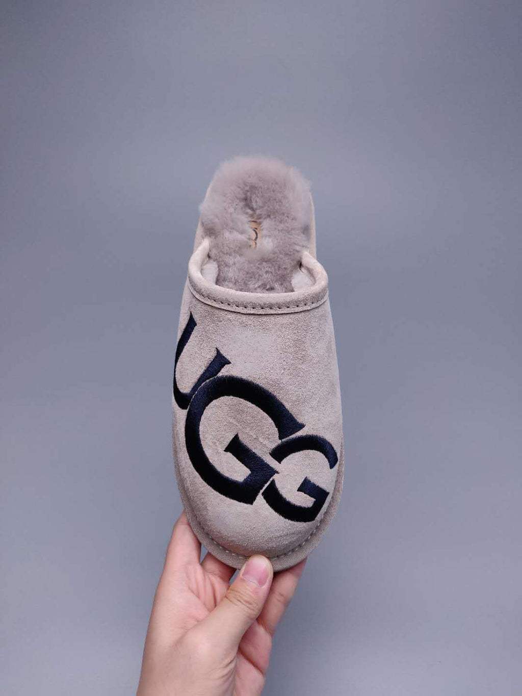 Gray Indoor Slippers with Oversized G Detail | 2593