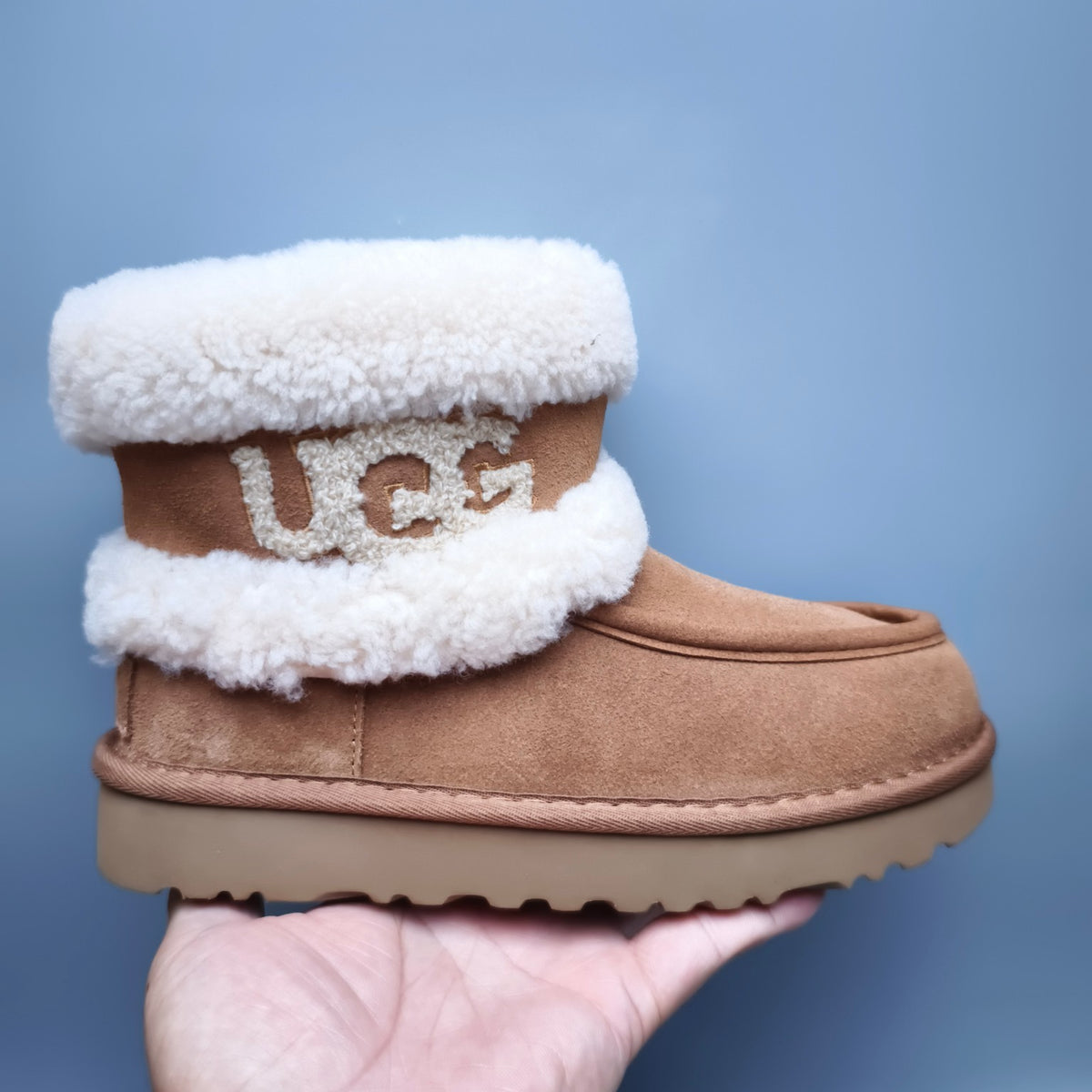 Chestnut Curly-Texture Statement Logo Mid-Top Boots – 5410
