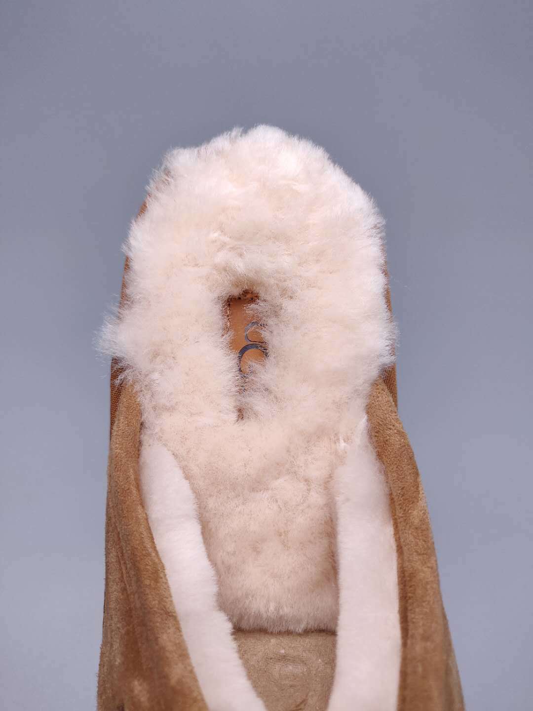 Chestnut Indoor Slippers with Oversized G Detail | 2593