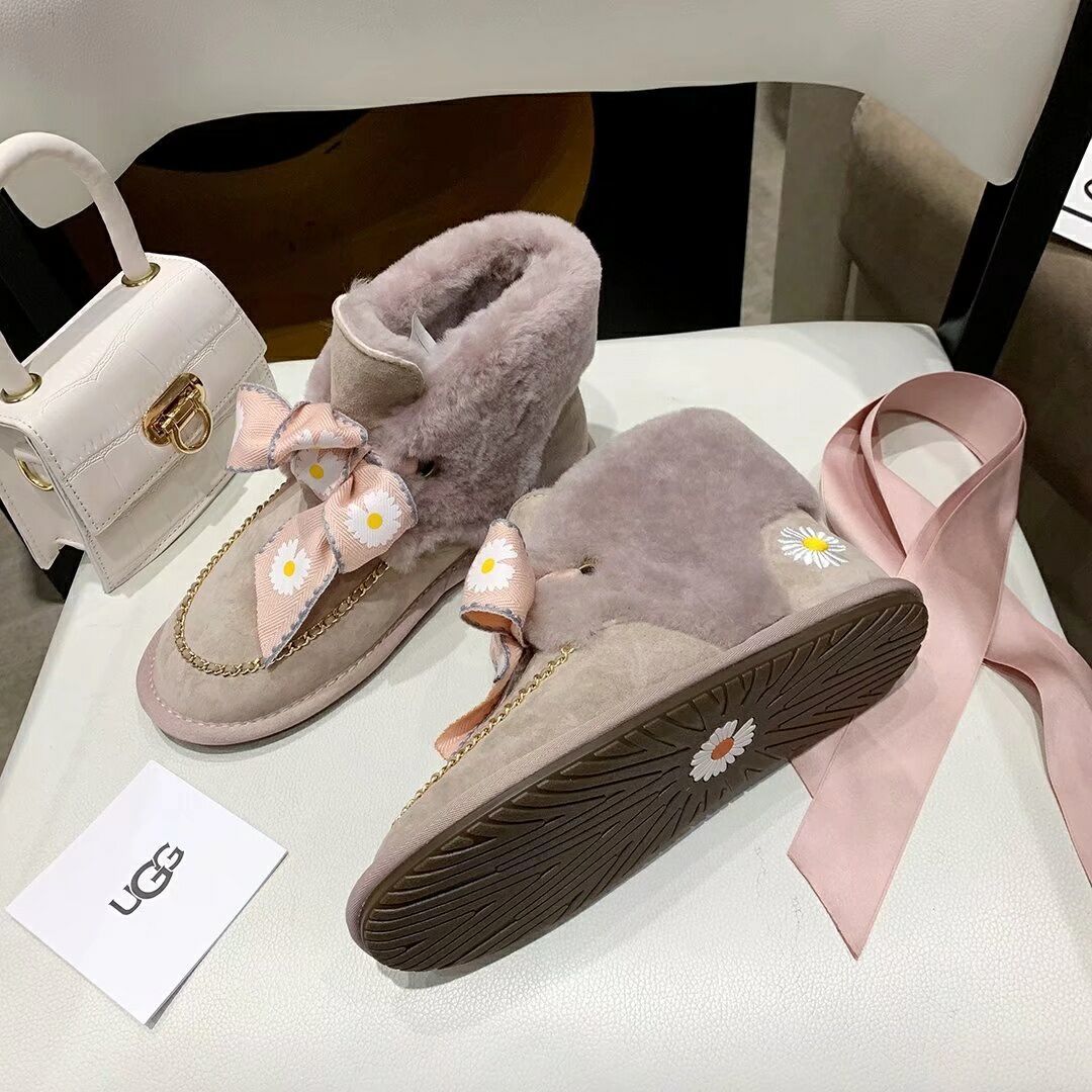 Daisy Chain & Ribbon Footwear – Blush Pink | 7888