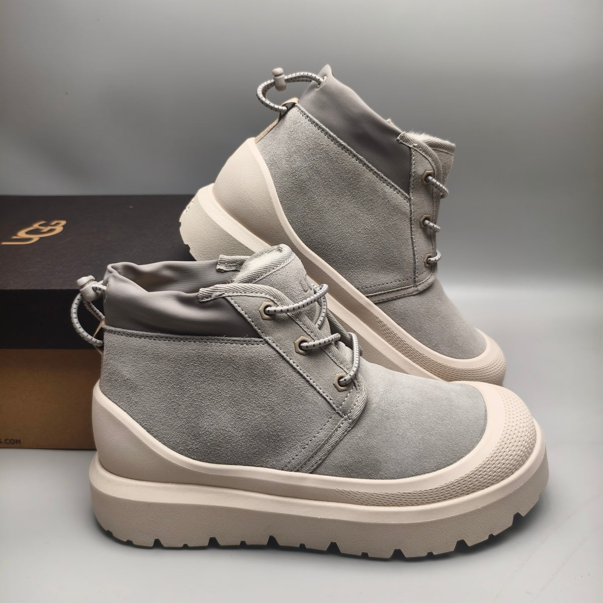 Light Gray Casual High-Top Shoes – 3991