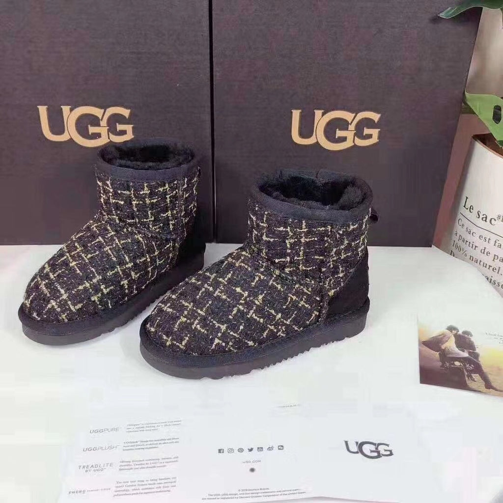 Kids’ Chic Black Snow Boots – 5854