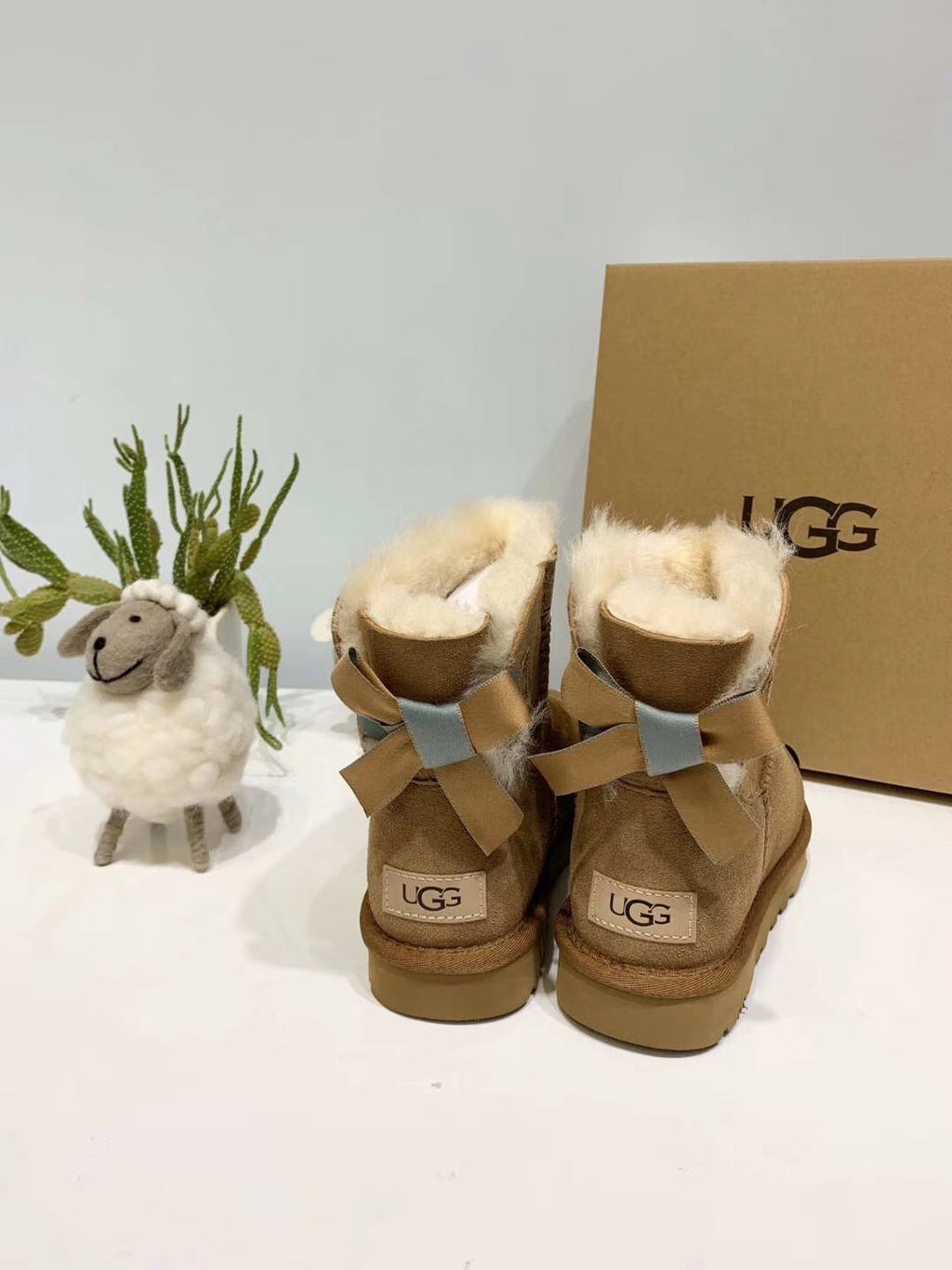 Chestnut Bow-Detail Shoes with Subtle Shimmer | 2938
