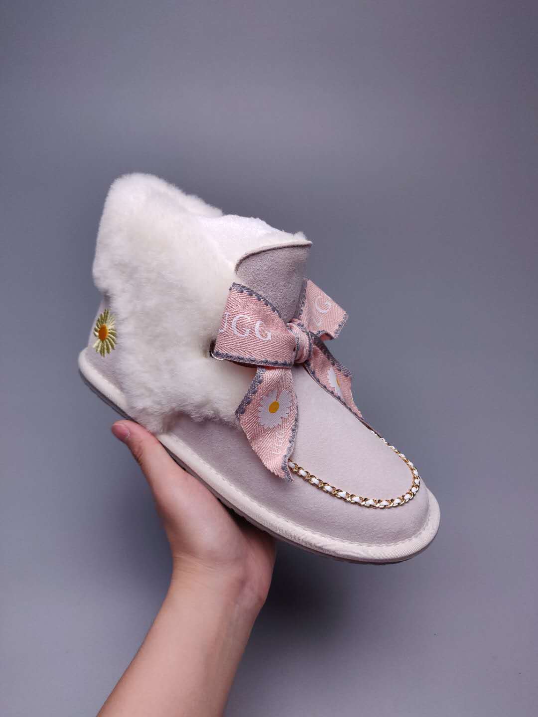Daisy Chain & Ribbon Footwear – Milkshake White | 7888