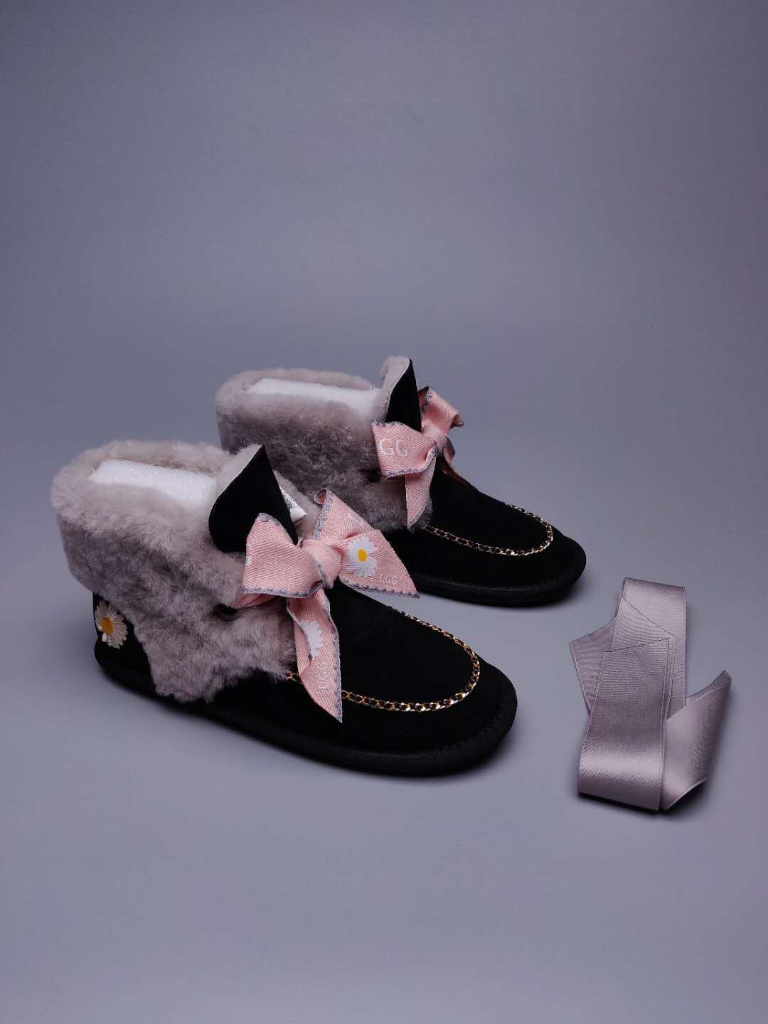 Daisy Chain & Ribbon Footwear – Black | 7888