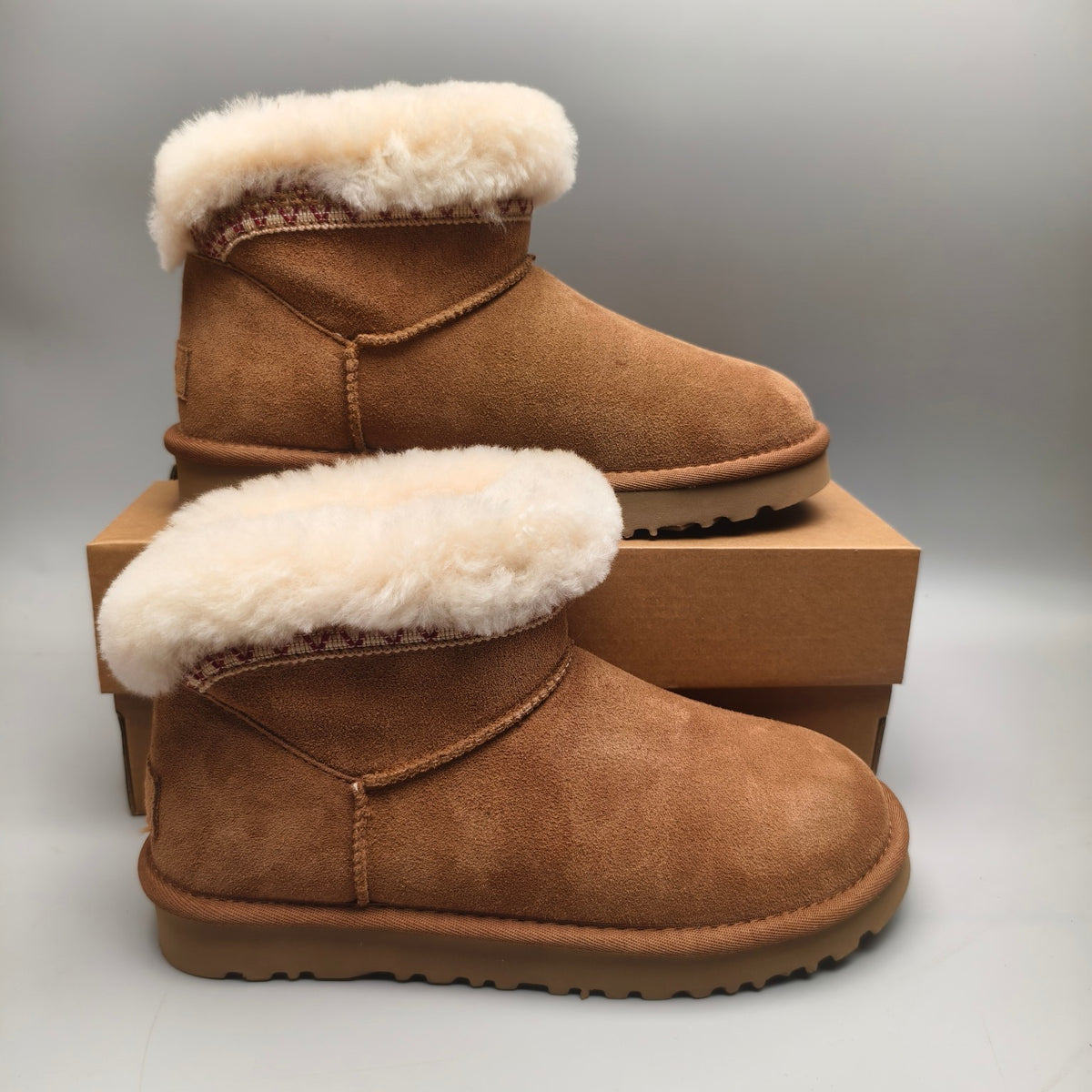 Chestnut Folk-Inspired Low-Top Casual Shoes – 4496