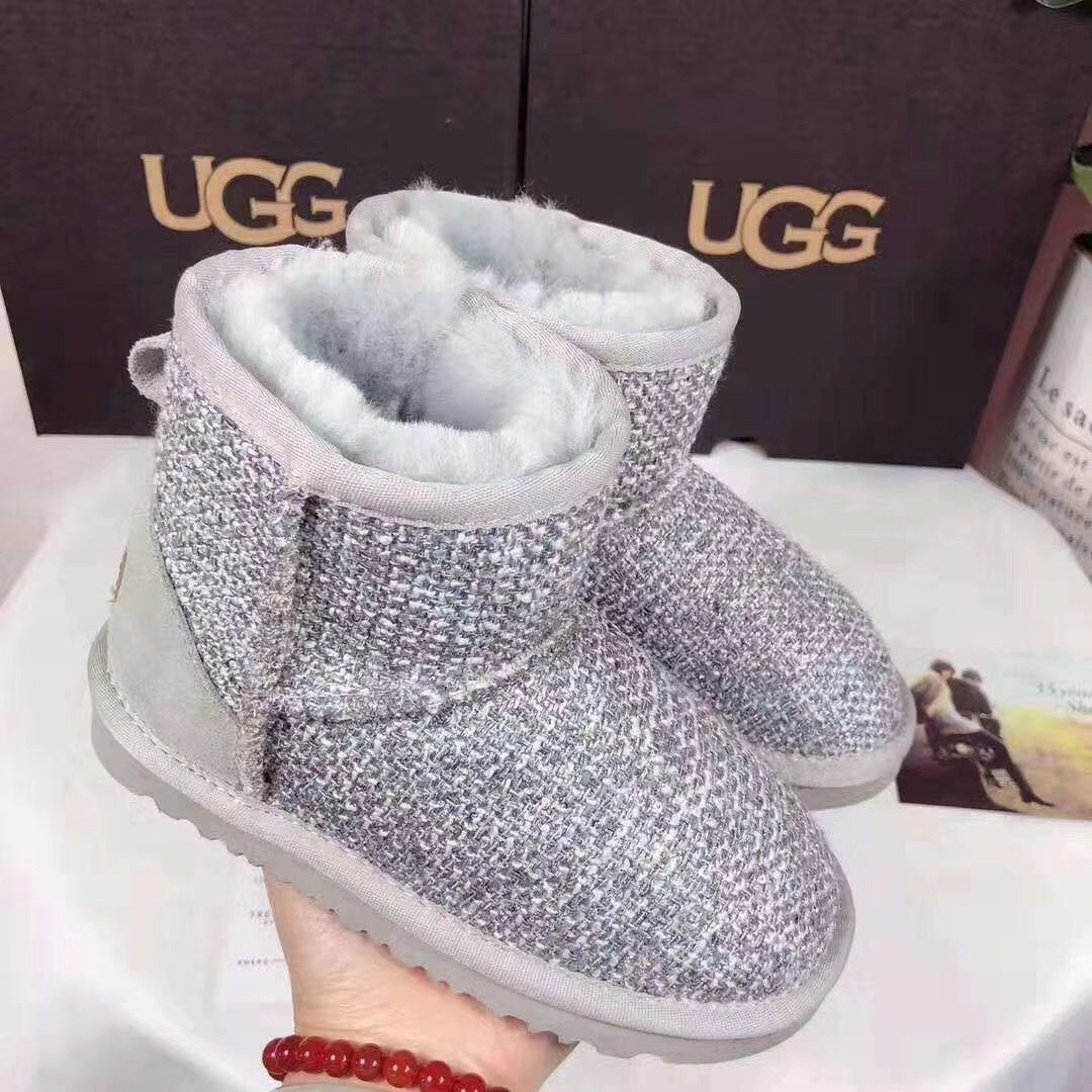 Kids’ Chic Gray Snow Boots – 5854