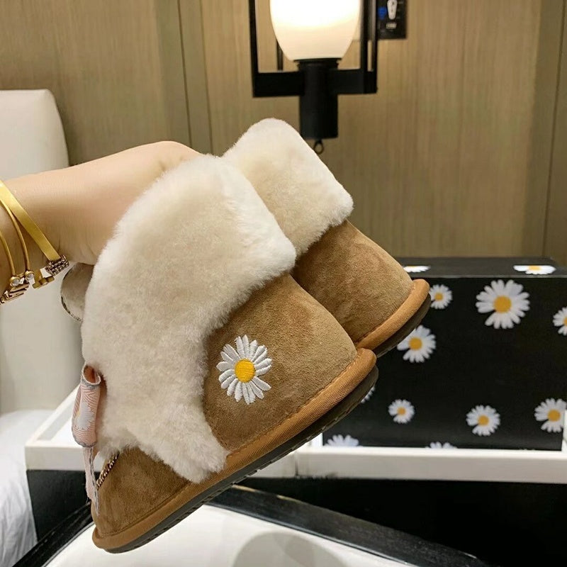 Daisy Chain & Ribbon Footwear – Chestnut | 7888