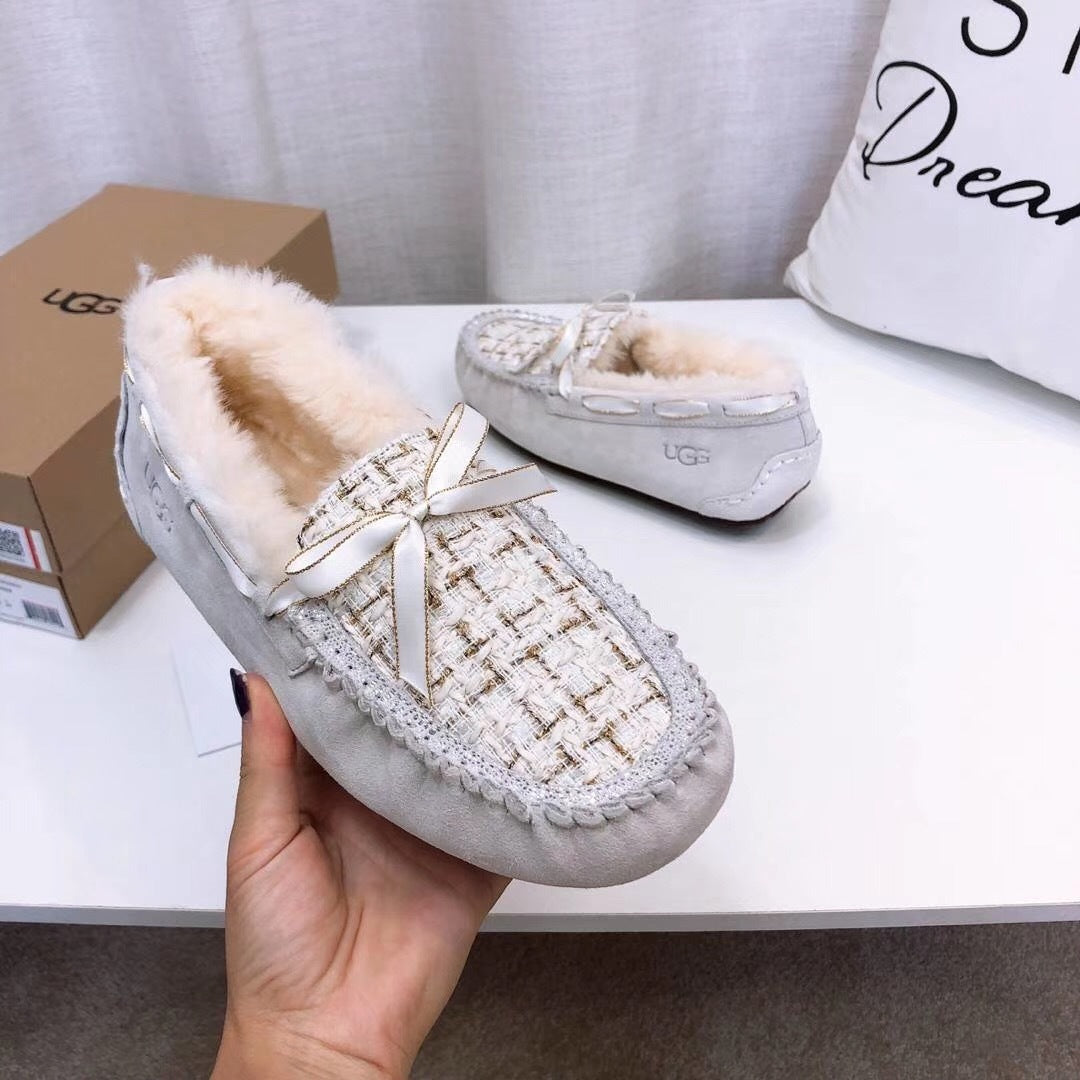 Pearl White Chic Loafers – 5623