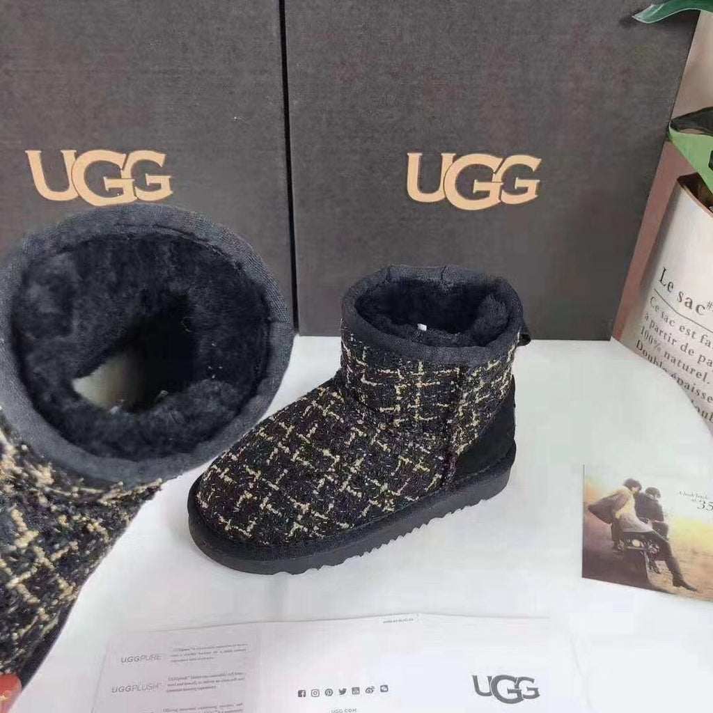 Kids’ Chic Black Snow Boots – 5854