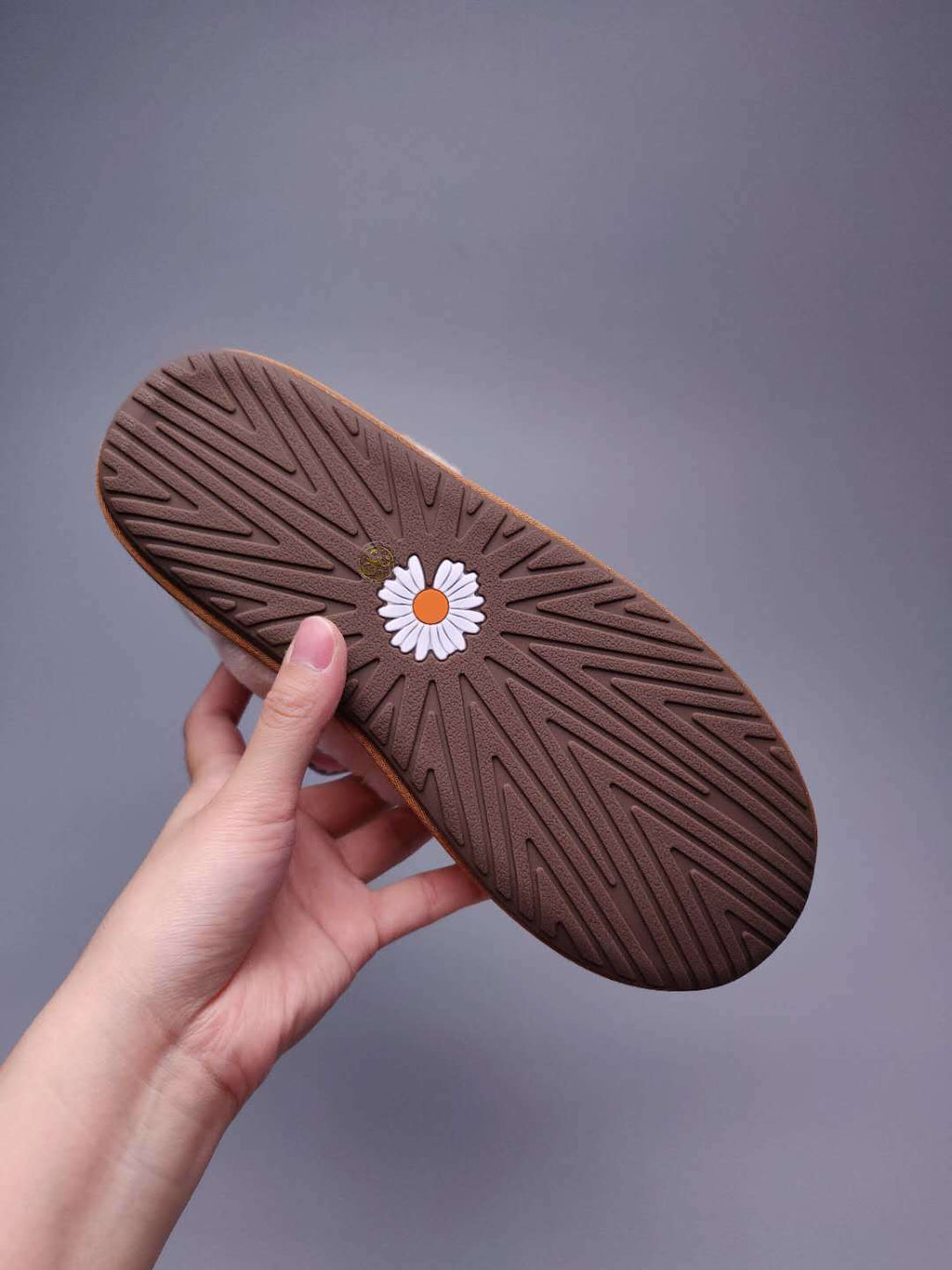 Daisy Chain & Ribbon Footwear – Chestnut | 7888