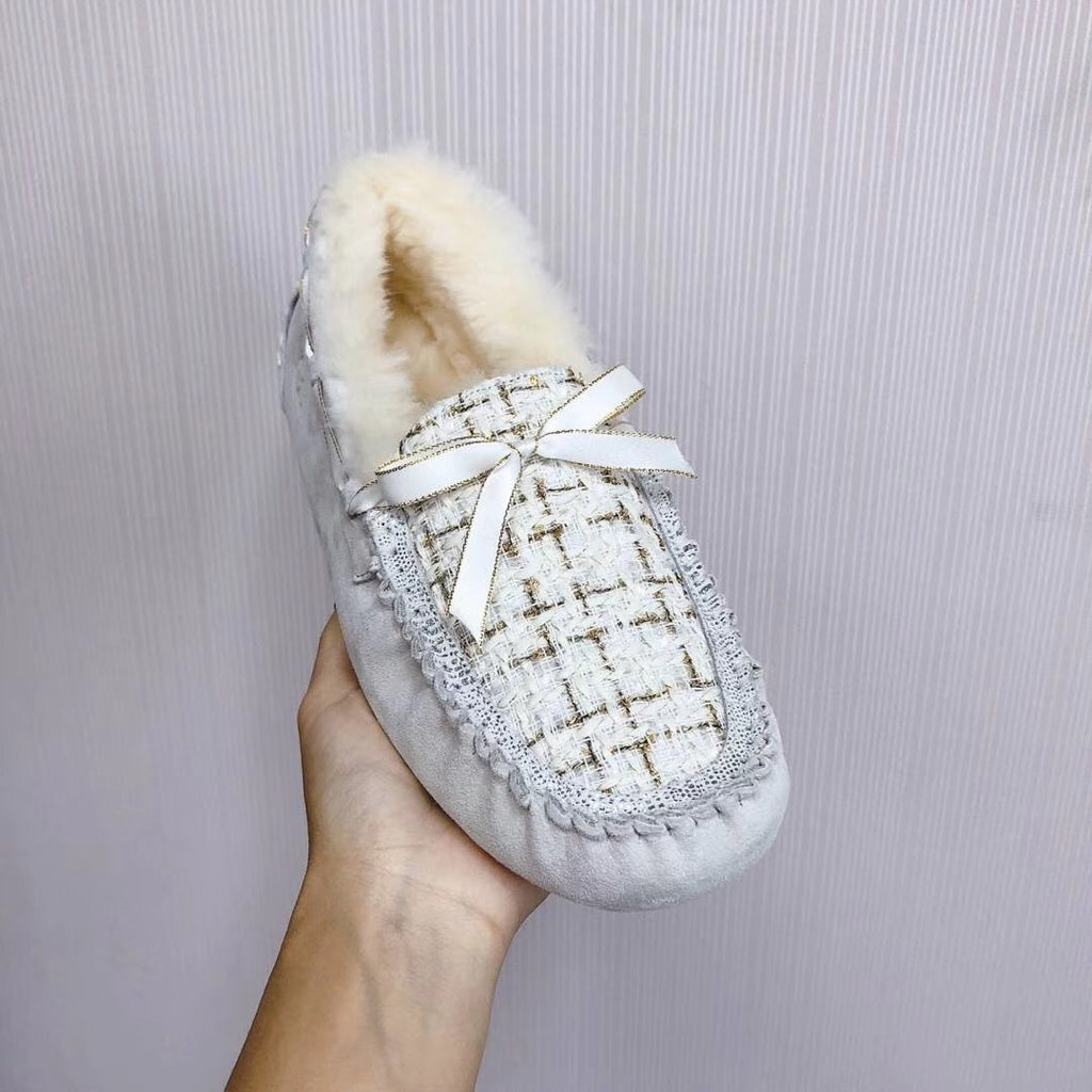 Pearl White Chic Loafers – 5623