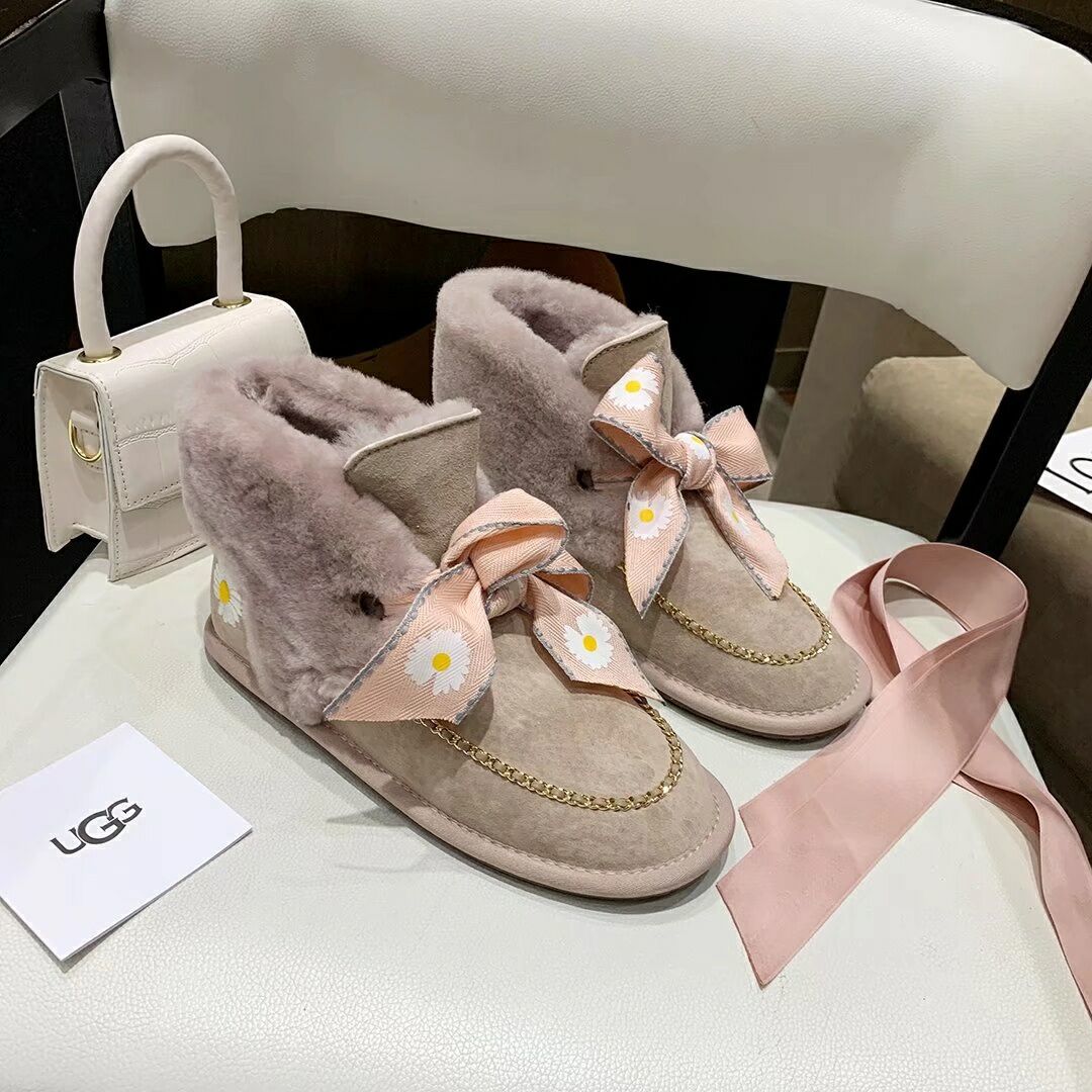 Daisy Chain & Ribbon Footwear – Blush Pink | 7888
